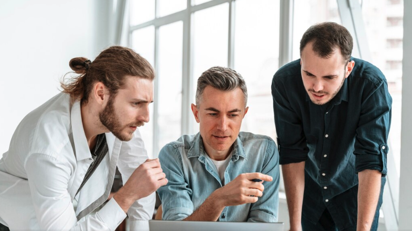 Building, Planning and Managing Post-Crisis Project Portfolios