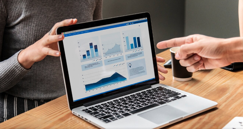 Microsoft Power BI: Data Analysis & AI Dashboards