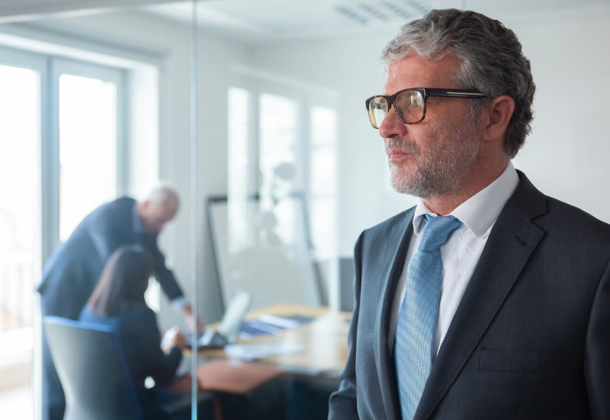 The Advanced Business Strategist